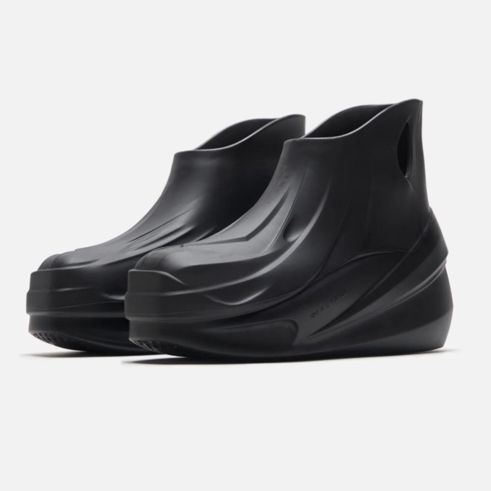 1017 Alyx 9SM Black Mono Boots sz 42